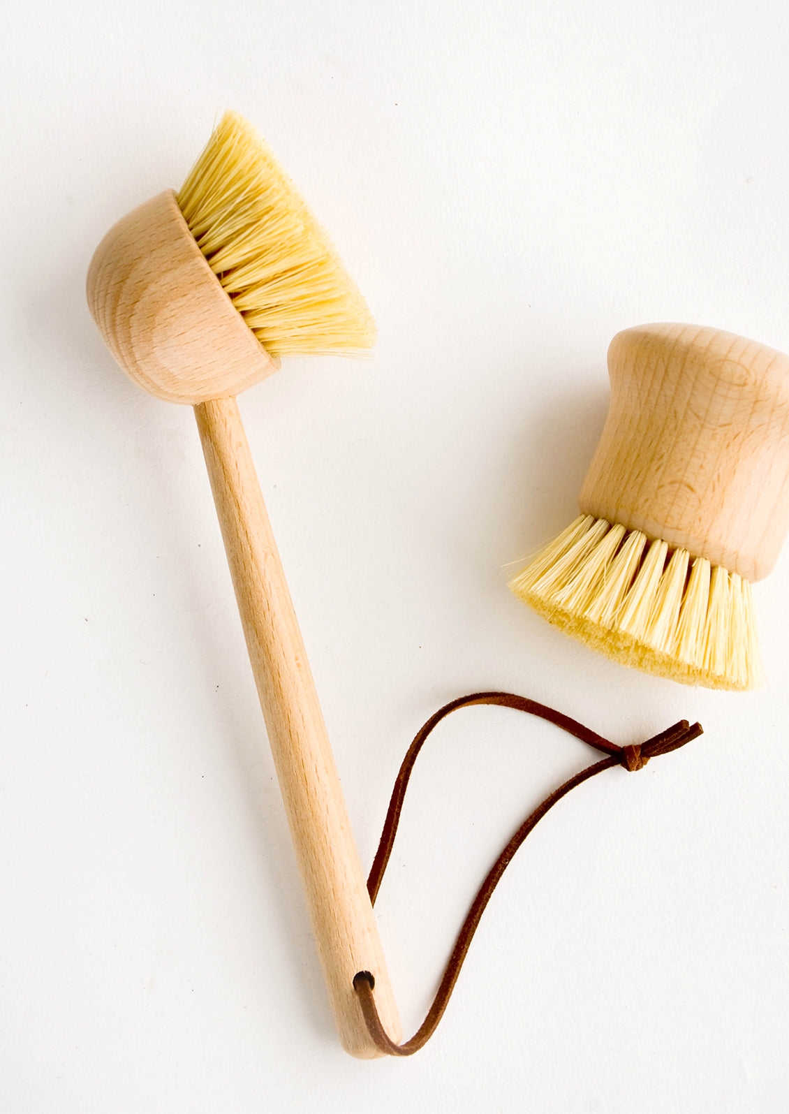 Dish brushes made from natural beechwood