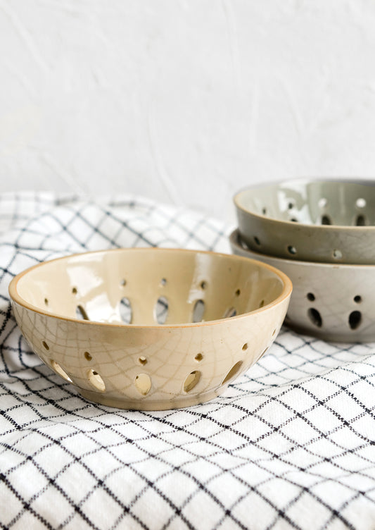 Ceramic berry bowls in natural colors.